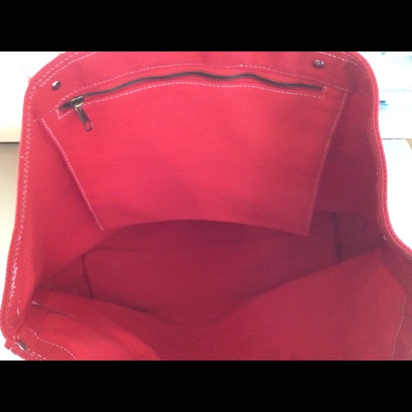 NWOT Hello Kitty Large Red Tote - Picture 4 of 4